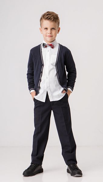 Фото trikotaznaa-kofta-dla-malcika-sinaa-s-serym-kantom-01 товару Трикотажна кофта для хлопчика синя з сірим кантом0 Фото trikotaznaa-kofta-dla-malcika-sinaa-s-serym-kantom-01 товару Трикотажна кофта для хлопчика синя з сірим кантом0