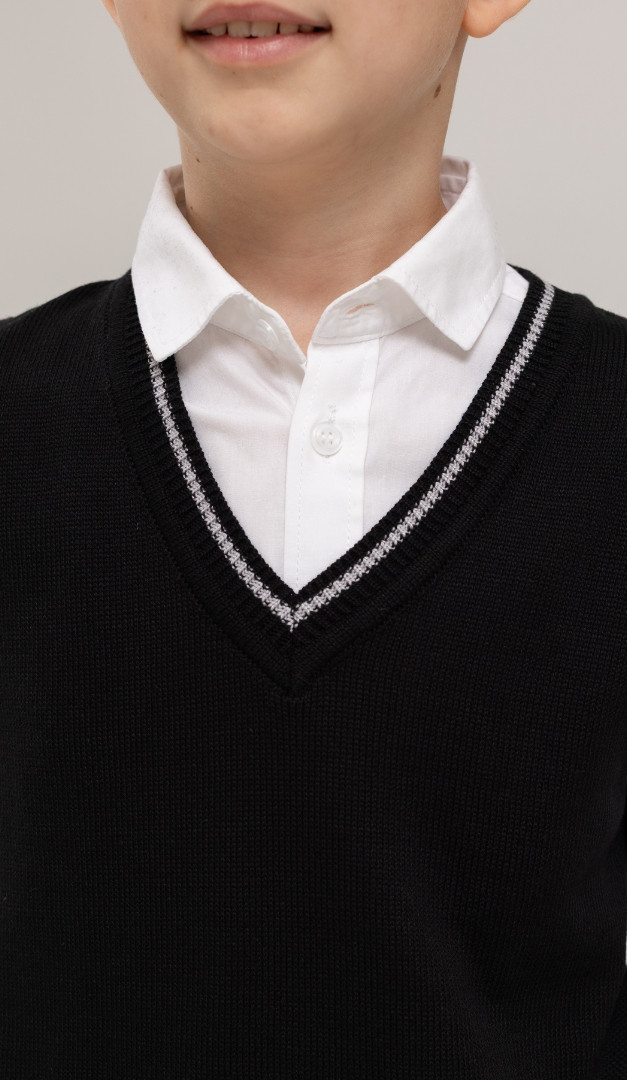 Фото trikotaznyj-zilet-cernyj-s-serym-kantom-5 товару Трикотажний жилет чорний з сірим кантом0