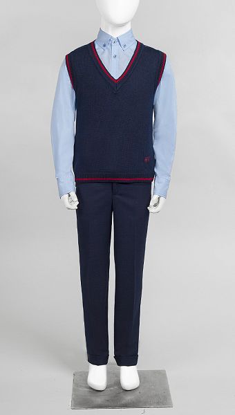 Фото trikotaznyj-zilet-sinij-s-krasnym-kantom-01 товара Трикотажный жилет синий с красным кантом0 Фото trikotaznyj-zilet-sinij-s-krasnym-kantom-01 товара Трикотажный жилет синий с красным кантом0