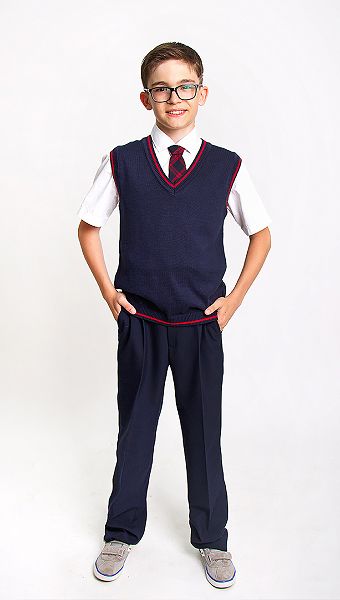 Фото trikotaznyj-zilet-sinij-s-krasnym-kantom-05 товара Трикотажный жилет синий с красным кантом0 Фото trikotaznyj-zilet-sinij-s-krasnym-kantom-05 товара Трикотажный жилет синий с красным кантом0