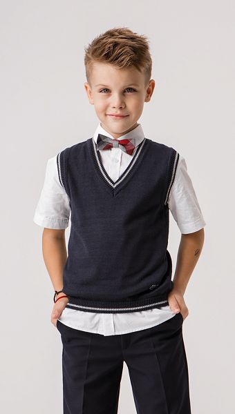 Фото trikotaznyj-zilet-sinij-s-serym-kantom-02 товару Трикотажний жилет синій з сірим кантом0 Фото trikotaznyj-zilet-sinij-s-serym-kantom-02 товару Трикотажний жилет синій з сірим кантом0