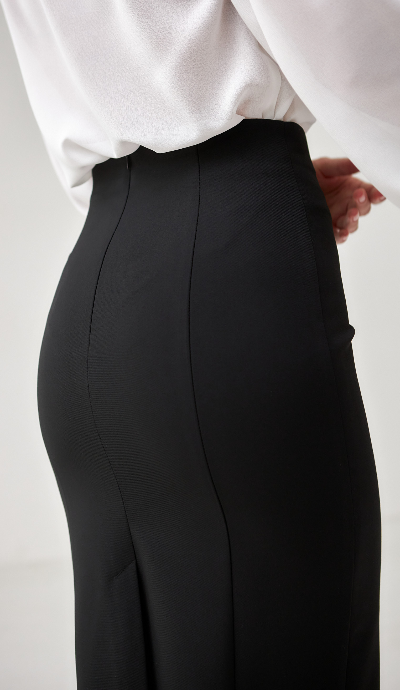 Фото ubka-bazovaa-cernaa-04 товару Спідниця базова чорна0