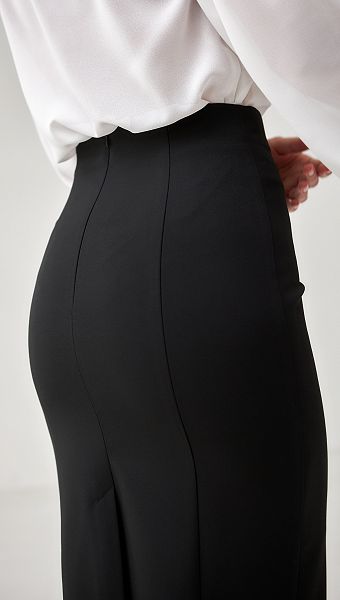 Фото ubka-bazovaa-cernaa-04 товару Спідниця базова чорна0 Фото ubka-bazovaa-cernaa-04 товару Спідниця базова чорна0