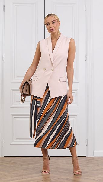 Фото ubka-midi-s-printom-v-polosku-1 товара Юбка миди с принтом в полоску Фото ubka-midi-s-printom-v-polosku-1 товара Юбка миди с принтом в полоску