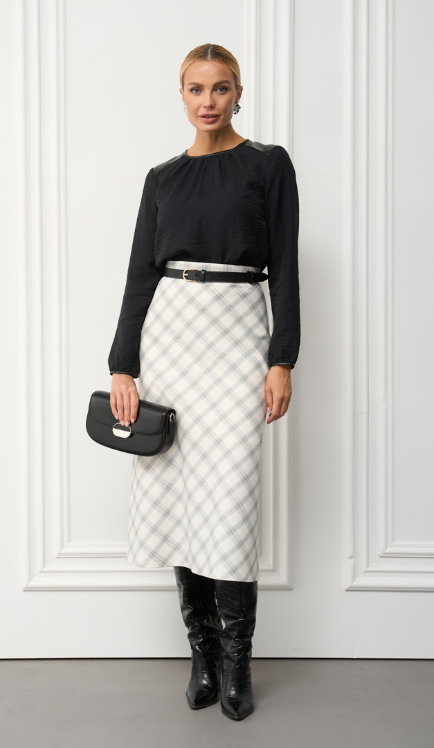 Фото ubka-trapecia-molocnaa-v-kletocku-2 товару Спідниця трапеція молочна в клітинку0