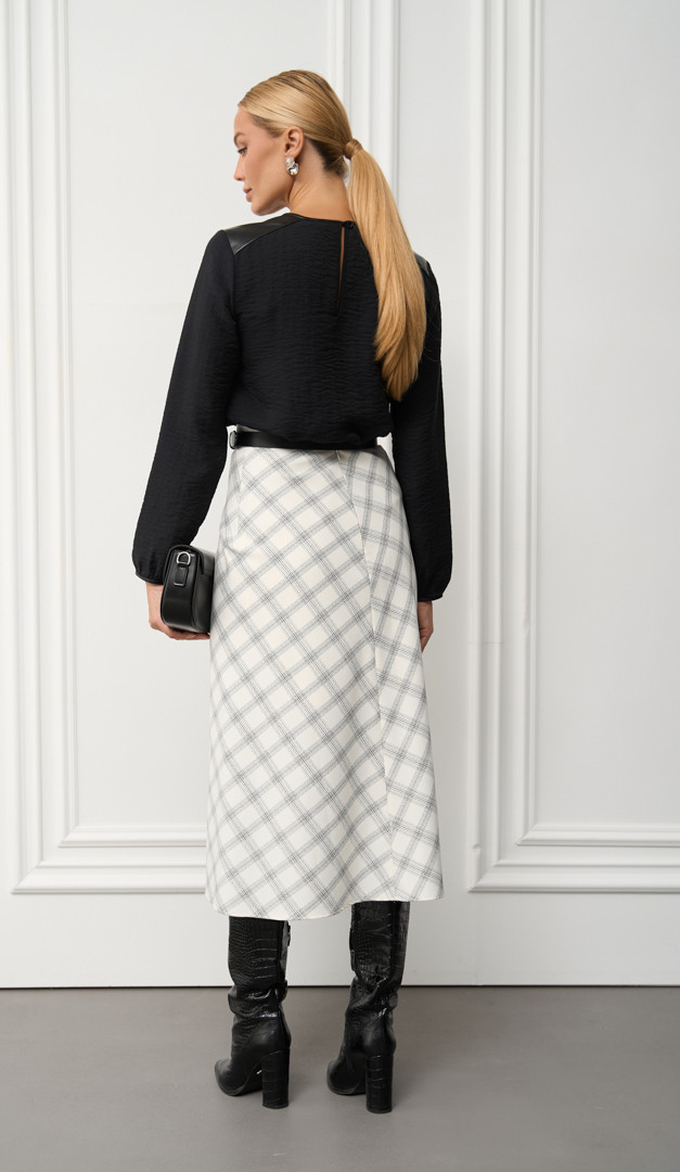 Фото ubka-trapecia-molocnaa-v-kletocku-5 товару Спідниця трапеція молочна в клітинку0