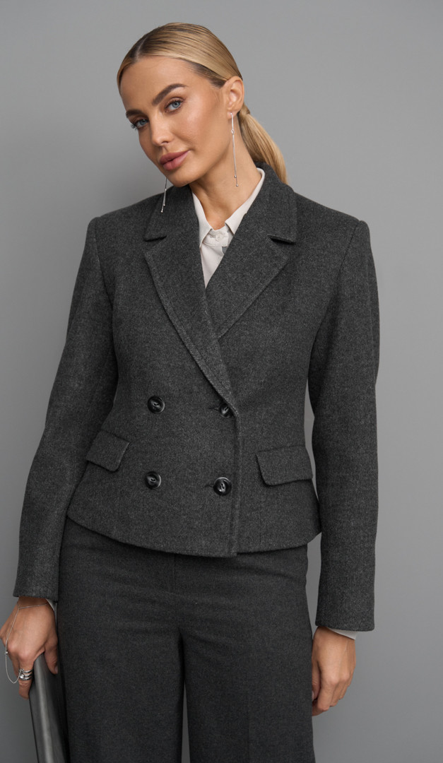 Фото zaket-dvuhbortnyj-teplyj-seryj-02 товару Жакет двобортний теплий сірий0