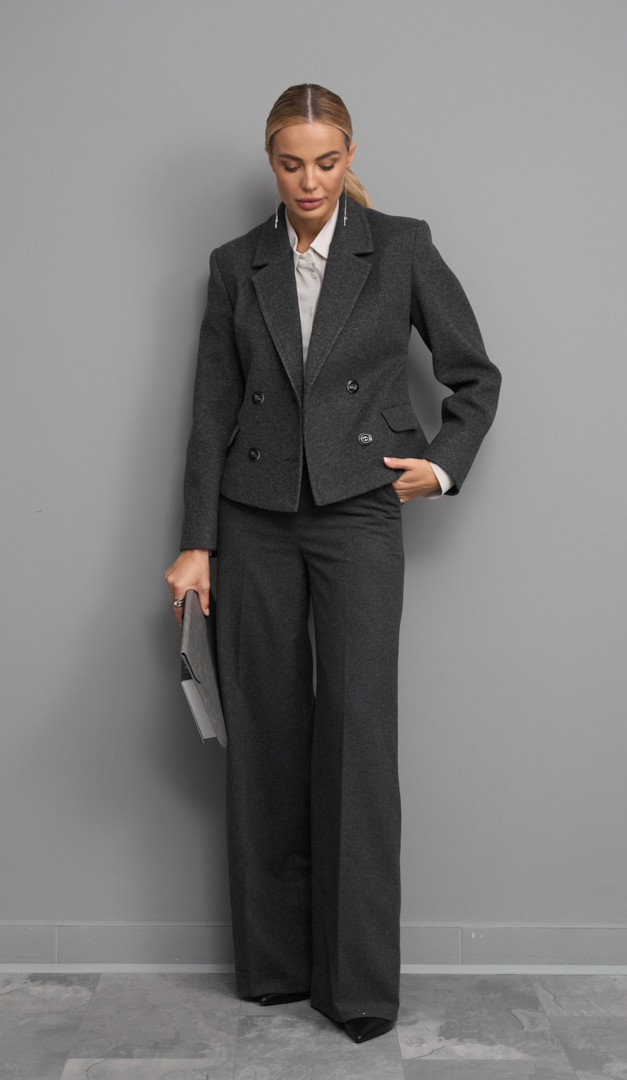 Фото zaket-dvuhbortnyj-teplyj-seryj-03 товару Жакет двобортний теплий сірий0