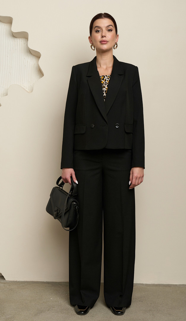 Фото zaket-dvuhbortnyj-ukorocennyj-cernyj-03 товару Жакет двобортний вкорочений чорний0