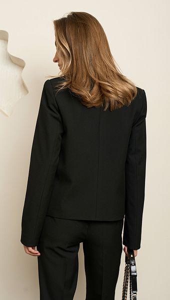 Фото zaket-dvuhbortnyj-ukorocennyj-cernyj-06 товару Жакет двобортний вкорочений чорний0 Фото zaket-dvuhbortnyj-ukorocennyj-cernyj-06 товару Жакет двобортний вкорочений чорний0