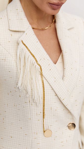 Фото zaket-iz-sersti-molocnyj-04 товара Жакет из шерсти молочный0 Фото zaket-iz-sersti-molocnyj-04 товара Жакет из шерсти молочный0