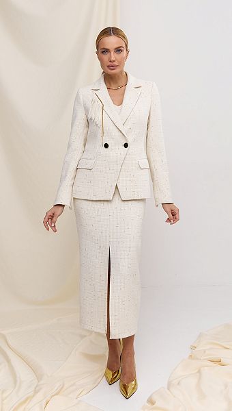 Фото zaket-iz-sersti-molocnyj-05 товара Жакет из шерсти молочный0 Фото zaket-iz-sersti-molocnyj-05 товара Жакет из шерсти молочный0