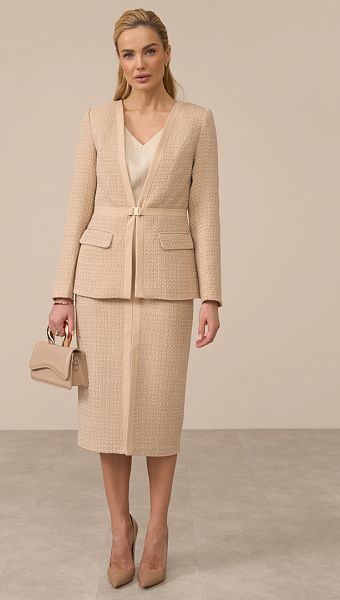 Фото zaket-tvidovyj-bezevyj-01 товару Жакет твідовий бежевий0 Фото zaket-tvidovyj-bezevyj-01 товару Жакет твідовий бежевий0