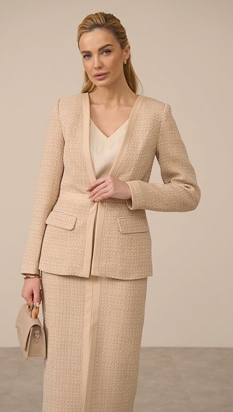 Фото zaket-tvidovyj-bezevyj-02 товару Жакет твідовий бежевий0 Фото zaket-tvidovyj-bezevyj-02 товару Жакет твідовий бежевий0