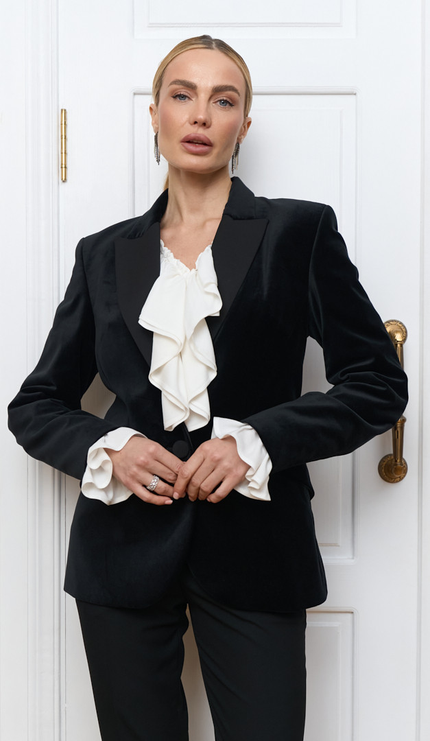 Фото zaket-zenskij-barhatnyj-cernyj-02 товару Жакет жіночий оксамитовий чорний0