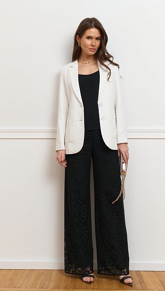 Фото zaket-zenskij-len-molocnyj-01 товара Жакет женский лен молочный Фото zaket-zenskij-len-molocnyj-01 товара Жакет женский лен молочный