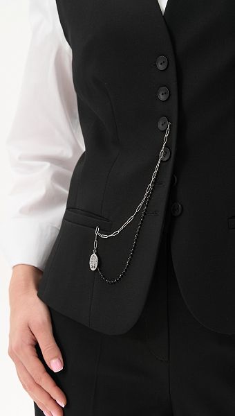 Фото zilet-cernyj-na-pugovicah-03 товара Жилет черный на пуговицах0 Фото zilet-cernyj-na-pugovicah-03 товара Жилет черный на пуговицах0