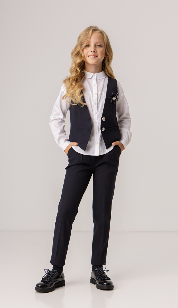 Фото zilet-dla-devocki-na-pugovicah-12 товара Жилет для девочки на пуговицах1