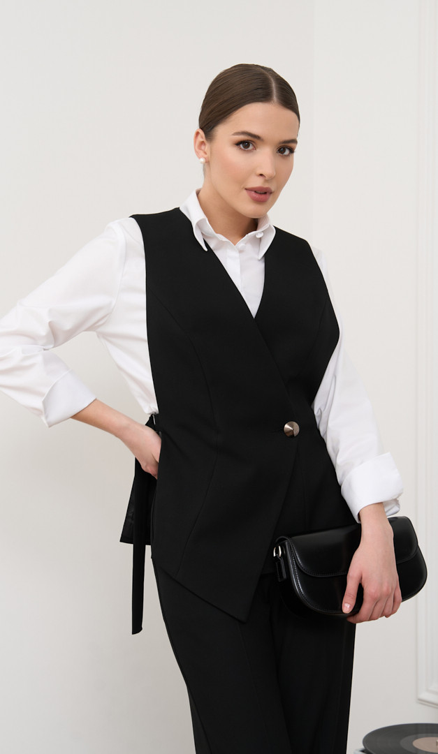 Фото zilet-s-remnami-cernyj-03 товару Жилет з пасками чорний