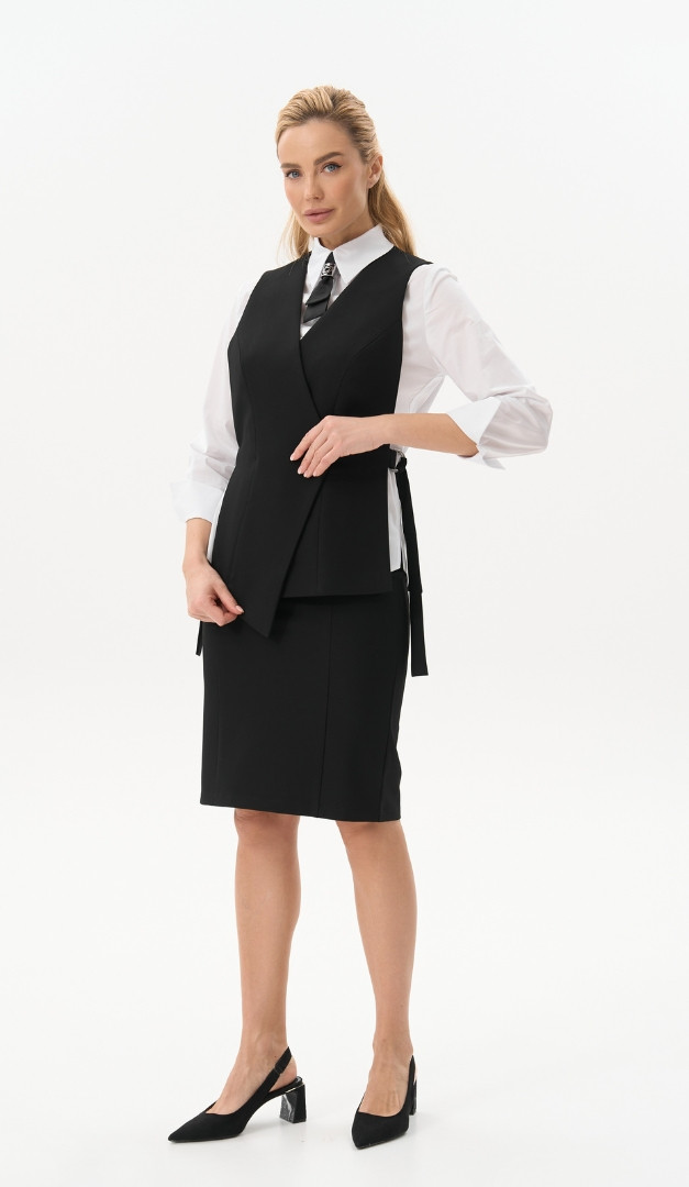 Фото zilet-zenskij-s-reguliruemymi-remnami-cernyj-02 товара Жилет женский с регулируемыми ремнями черный0